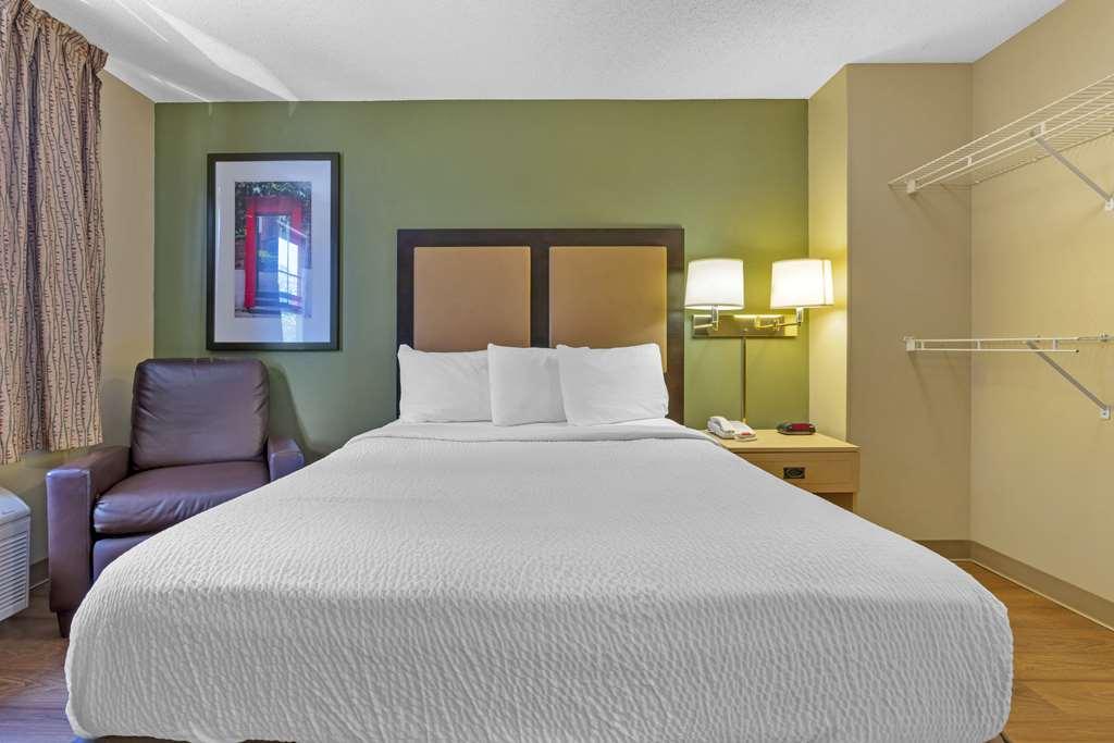 Extended Stay America Suites - Stockton - March Lane Номер фото
